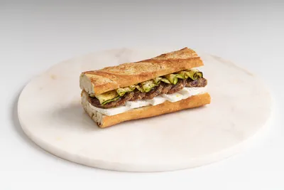 Baghetă cu babic și brânză de capră