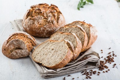 Pâine cu secară încolțită și maia