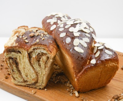 Cozonac artizanal cu maia