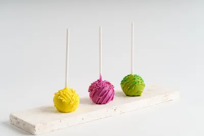 Rainbow Cakepops