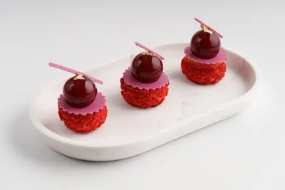 Vanilla & Raspberry Choux